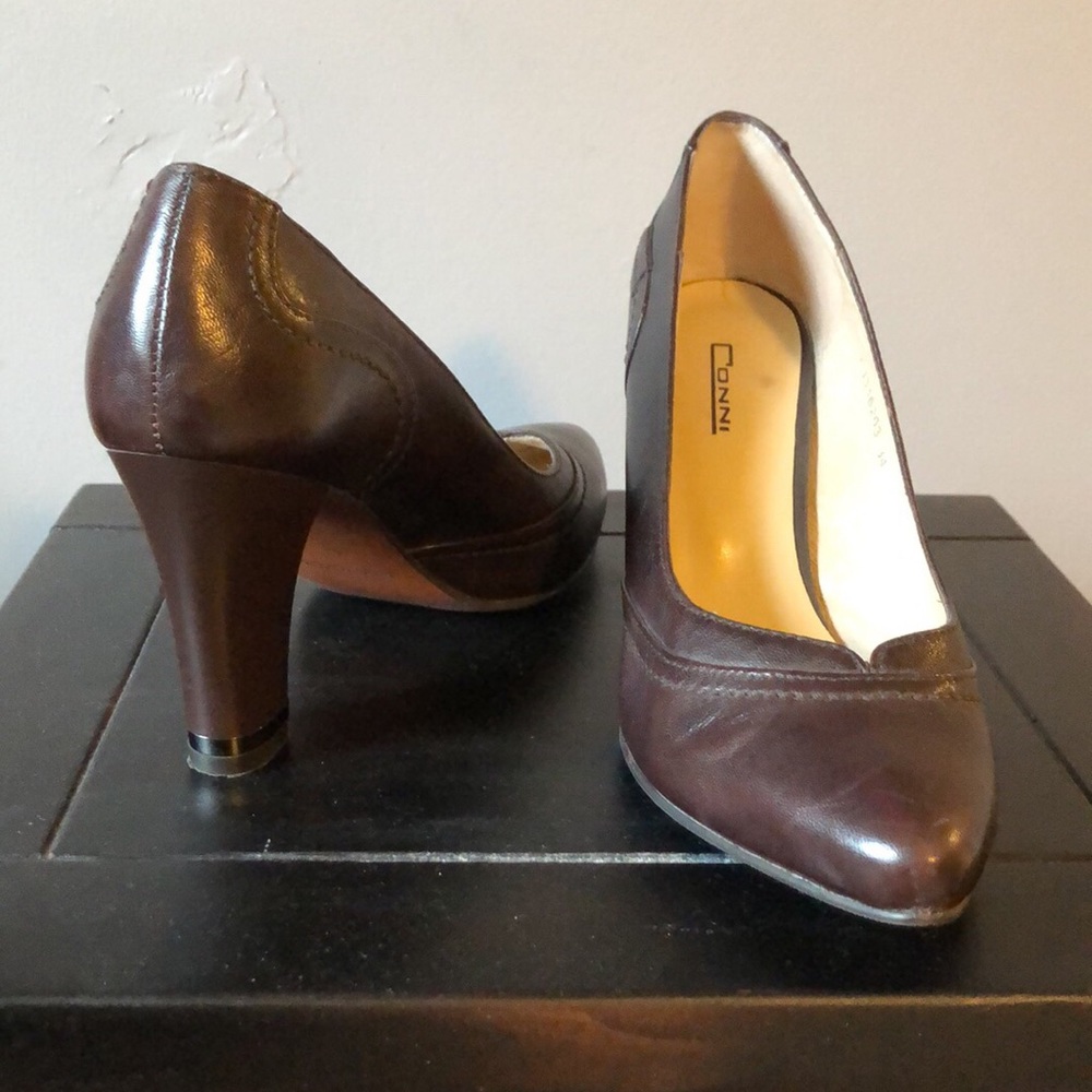 Brown Business Pumps